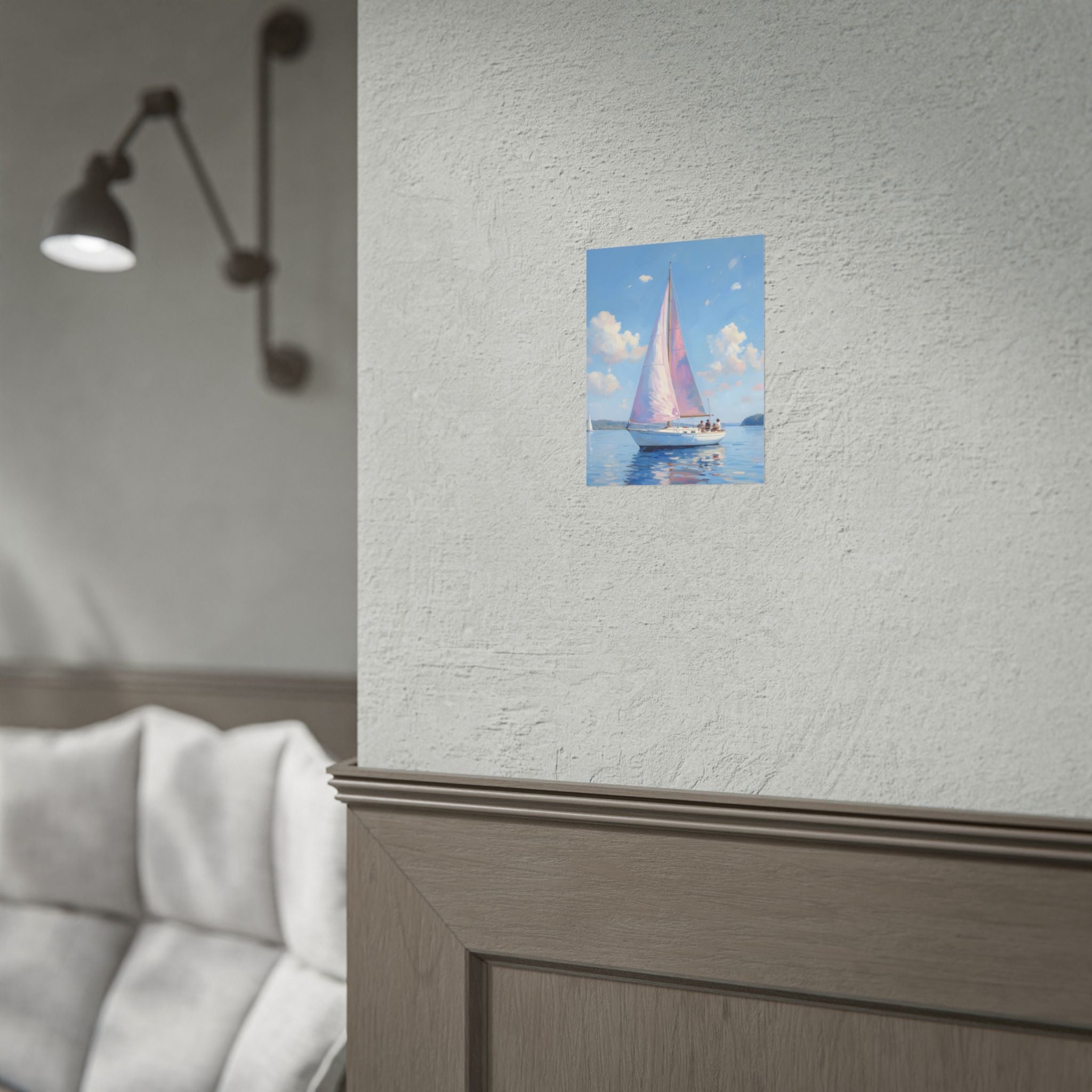 Segelboot auf ruhigem Wasser mit rosa Akzenten - Poster 