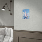 Segelboot auf ruhigem Wasser mit rosa Akzenten - Poster 