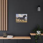 Muurdecoratie met een rennende zwarte hengst - Paardenschilderij - Gespannen canvas 