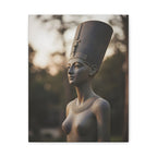 Bronzen standbeeld van Nefertiti als wanddecoratie - Egyptische beeldhouwkunst - Fotografie - Koningin van Egypte - Opgespannen canvas 