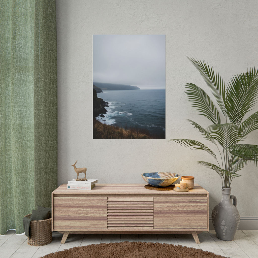 Muurdecoratie met mistige kustklif - Poster 