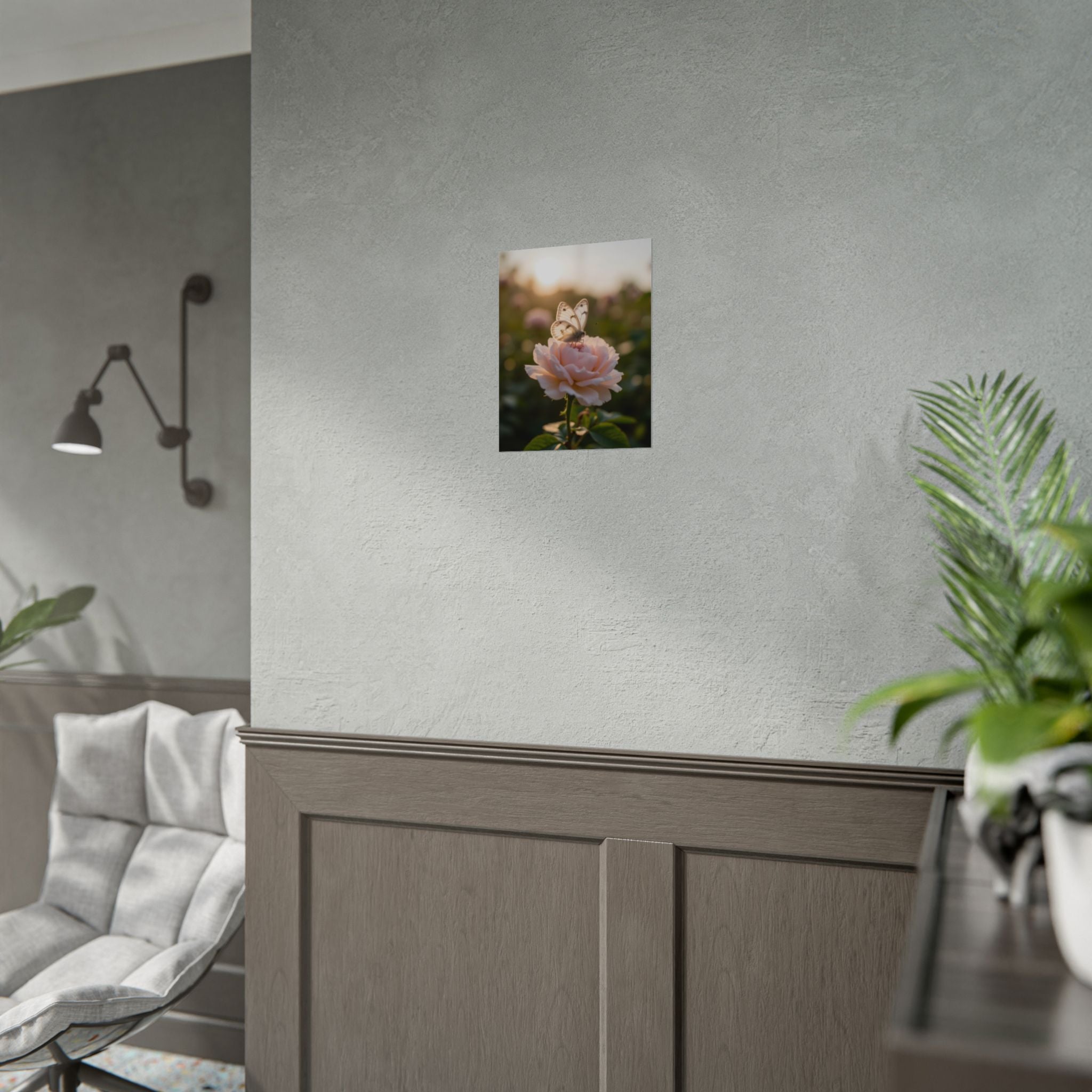 Muurposter met vlinder op roze roos 