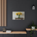 Zonnebloemen in een groene kruik als wanddecoratie - Gespannen canvas 